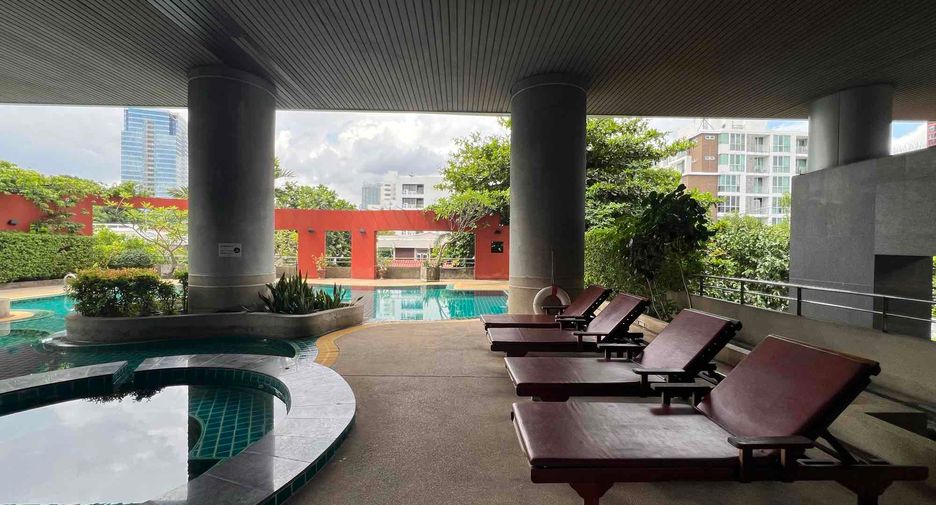 For sale and for rent 3 bedrooms condo in Phaya Thai, Bangkok