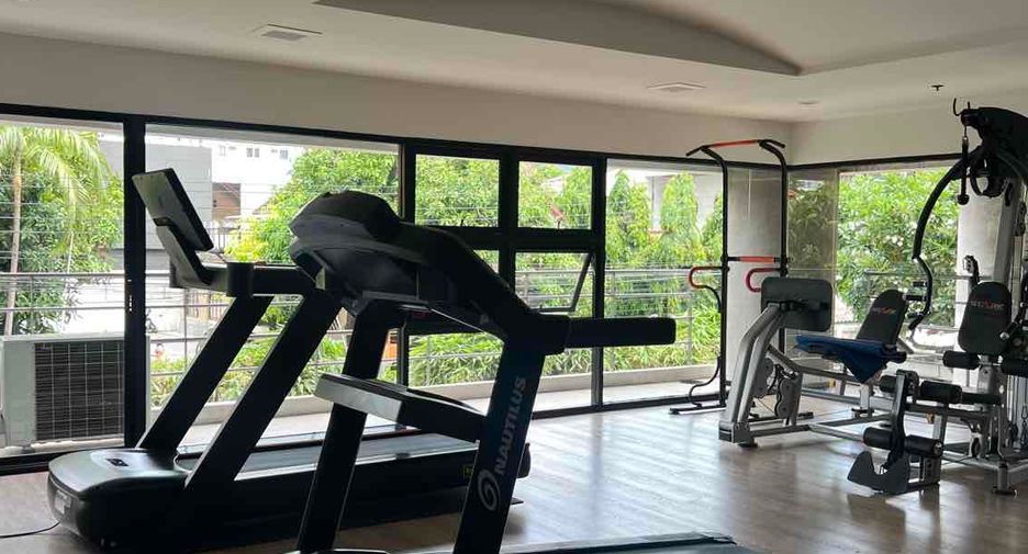 For sale and for rent 3 bedrooms condo in Phaya Thai, Bangkok