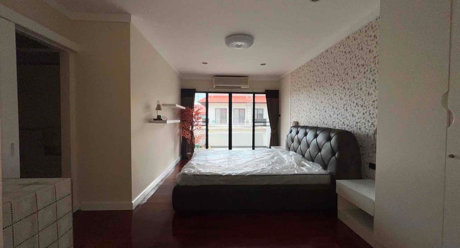 For sale and for rent 3 bedrooms condo in Phaya Thai, Bangkok