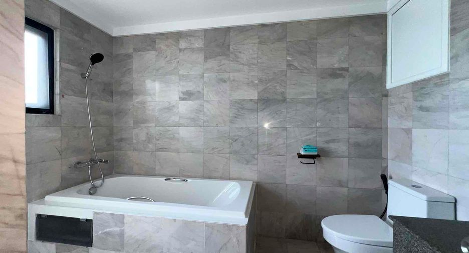 For sale and for rent 3 bedrooms condo in Phaya Thai, Bangkok