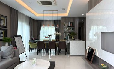 Casa en venta de 3 habitaciones en Lat Krabang, Bangkok