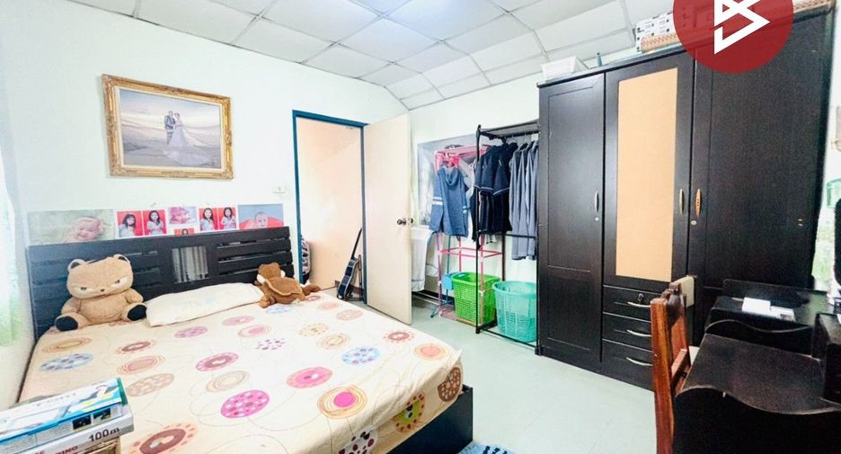 出售 3 卧室 独立屋 在 Phanat Nikhom, Chon Buri