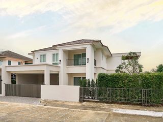 Villa en venta de 4 habitaciones en San Kamphaeng, Chiang Mai