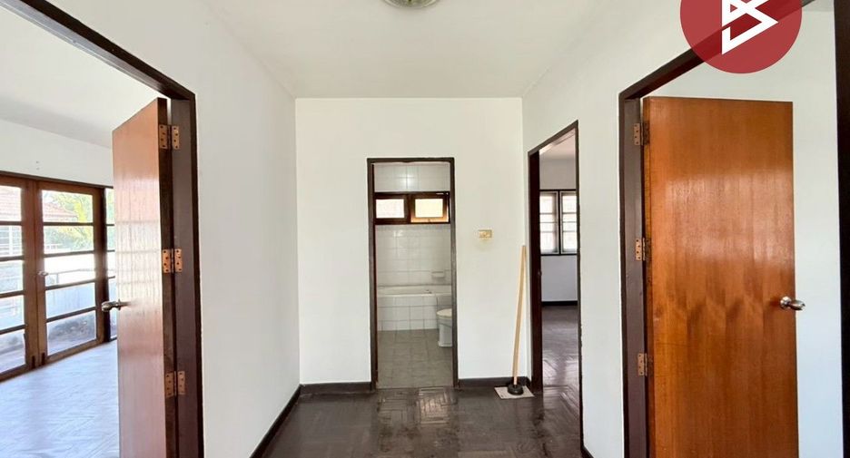 À vendre 3 chambres maison à Bang Khae, Bangkok