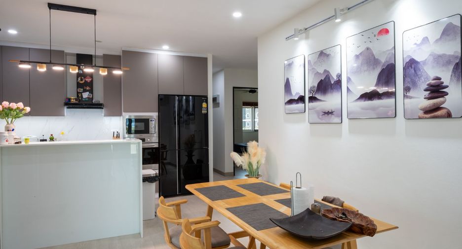 À vendre 3 chambres condo 