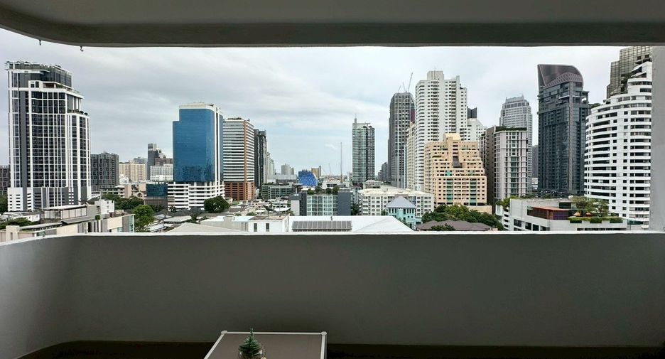 For rent 3 ベッドルーム condo in Watthana, Bangkok
