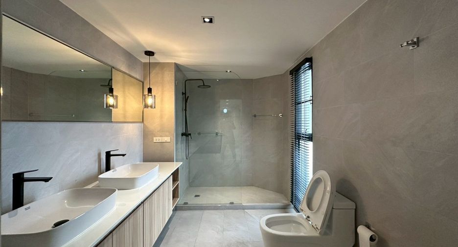 For rent 3 ベッドルーム condo in Watthana, Bangkok