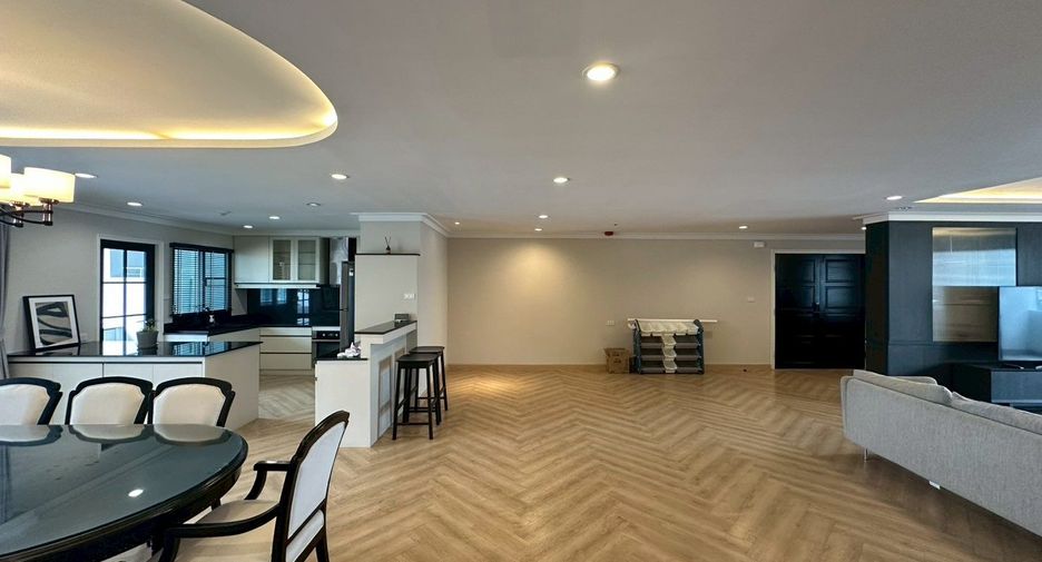 For rent 3 ベッドルーム condo in Watthana, Bangkok