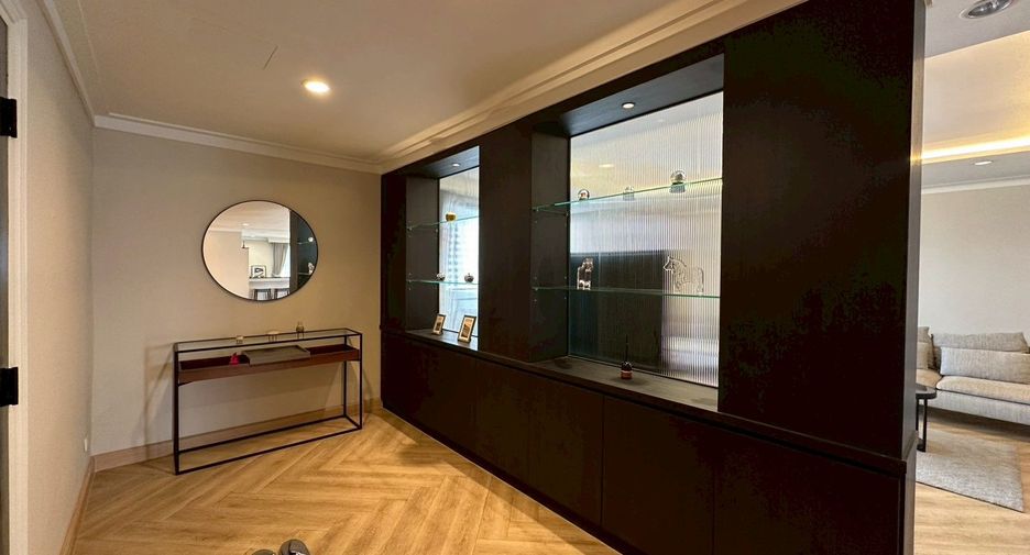 For rent 3 ベッドルーム condo in Watthana, Bangkok