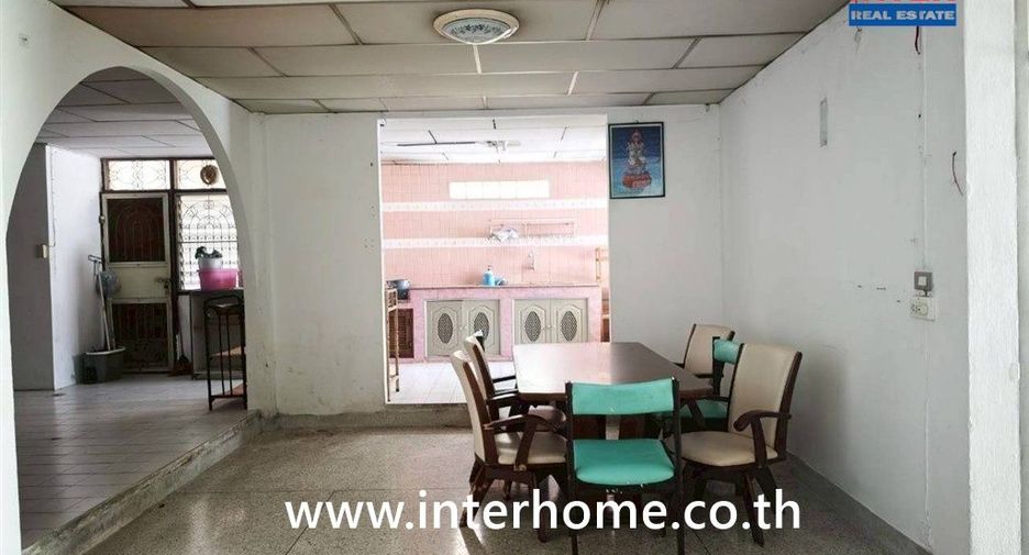 出售 5 卧室 独立屋 在 Din Daeng, 曼谷