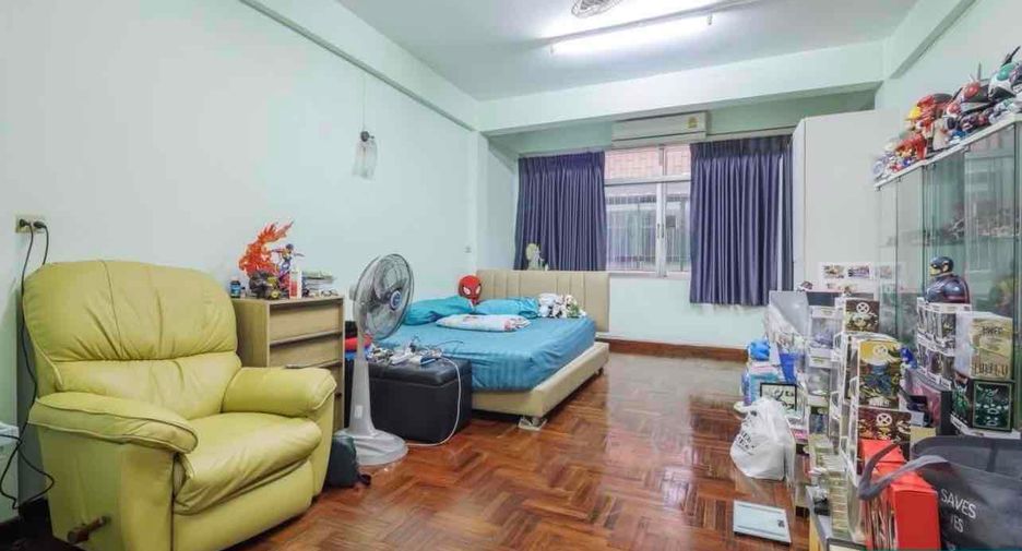 Local comercial en venta de 6 habitaciones en Samphanthawong, Bangkok