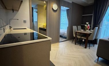 À louer et à vendre 2 chambres condo 