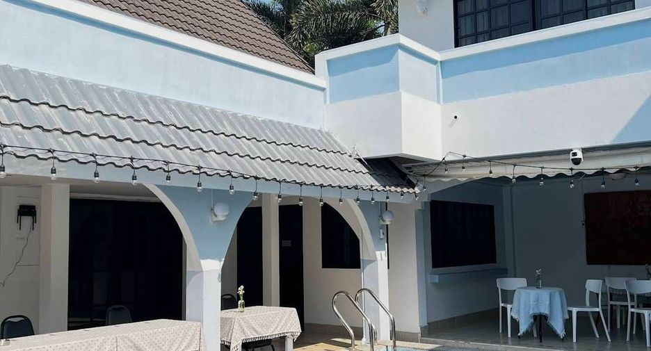 For rent and for sale 12 bedrooms villa in Bang Lamung, Chonburi