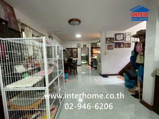 For sale 3 bedrooms house in Bang Kapi, Bangkok