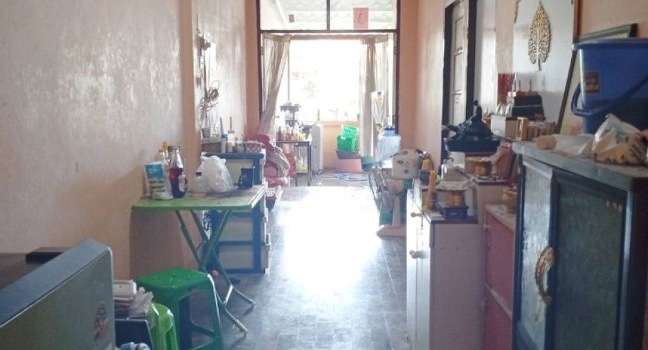 For sale 2 bedrooms townhouse in Mueang Nakhon Pathom, Nakhon Pathom