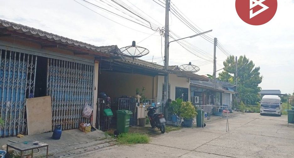 For sale 2 bedrooms townhouse in Mueang Nakhon Pathom, Nakhon Pathom