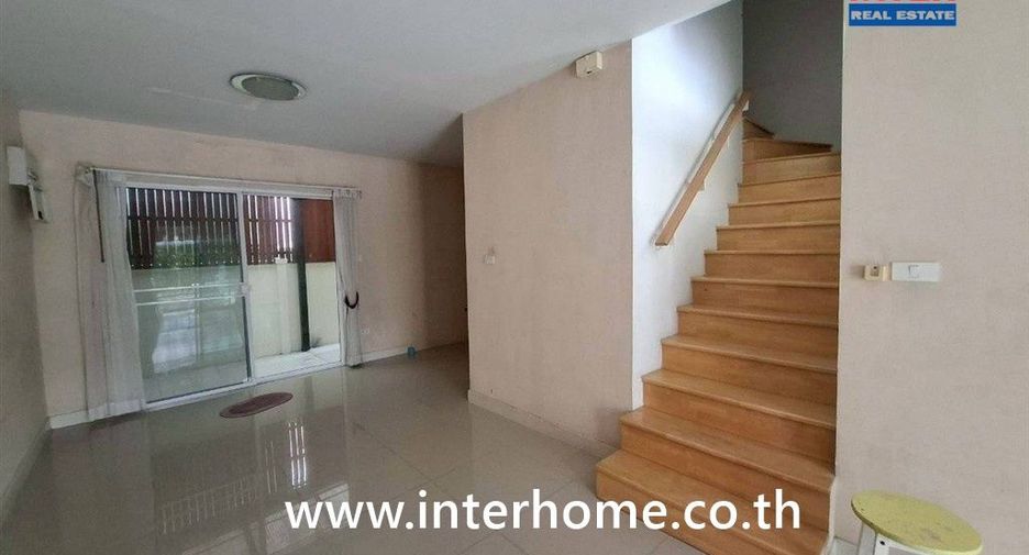 Reihenhaus zum Kauf mit 3 Zimmer in Bang Bua Thong, Nonthaburi