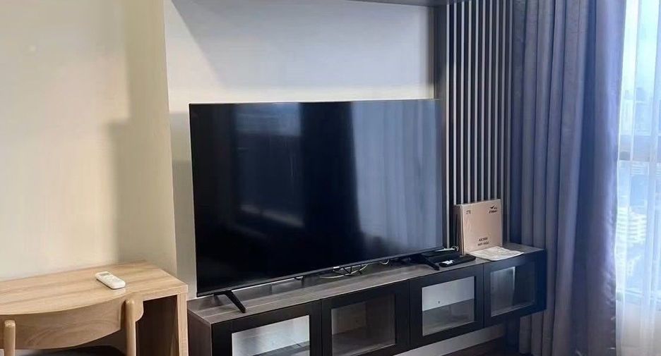 For rent 1 bed condo in Watthana, Bangkok