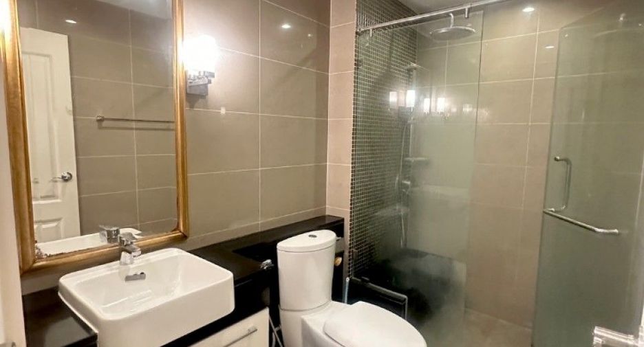 À vendre 1 chambre condo à Huai Khwang, Bangkok