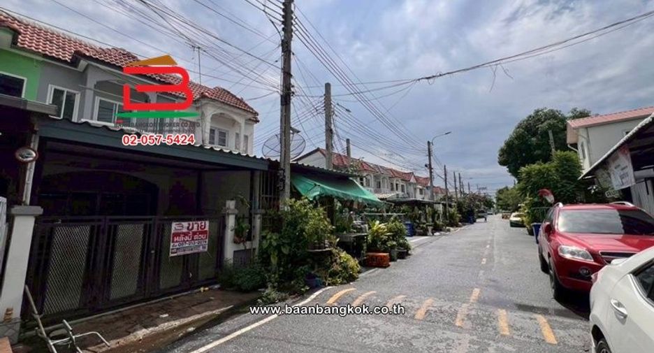 For sale 2 bedrooms townhouse in Sai Noi, Nonthaburi