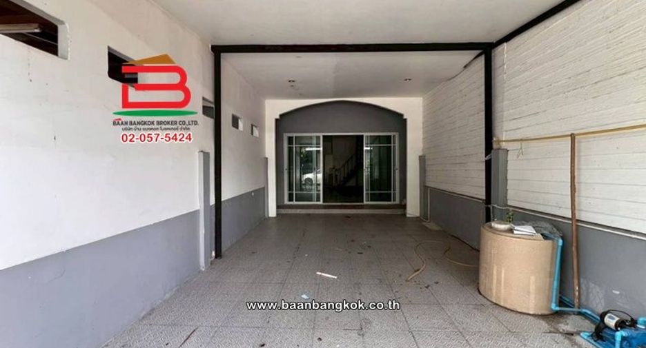 For sale 2 bedrooms townhouse in Sai Noi, Nonthaburi