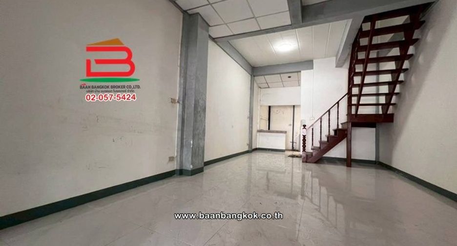 For sale 2 bedrooms townhouse in Sai Noi, Nonthaburi