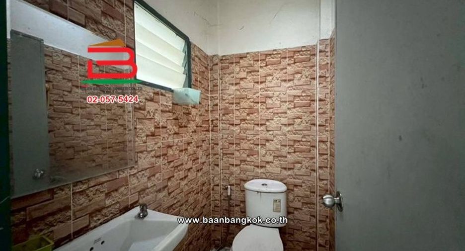 For sale 2 bedrooms townhouse in Sai Noi, Nonthaburi