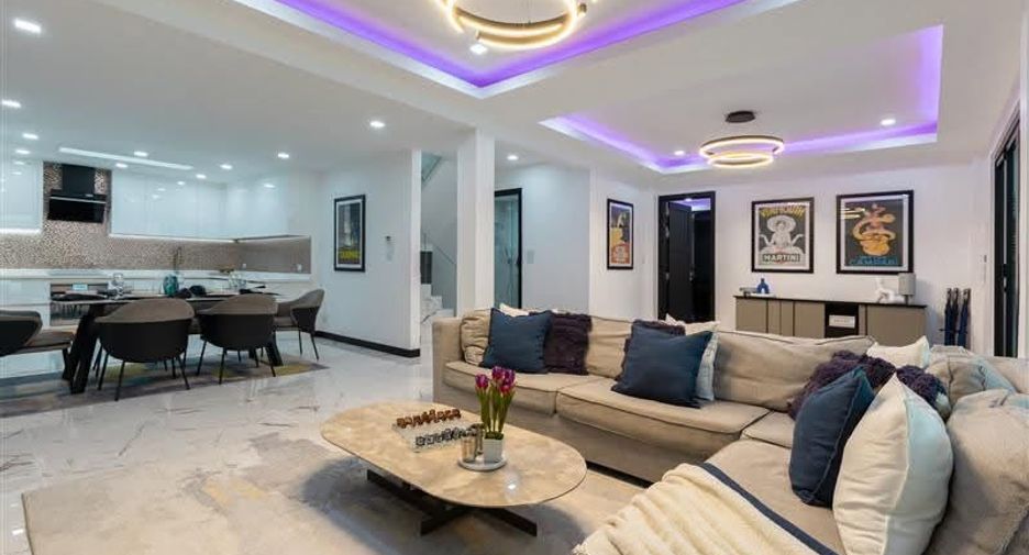 For rent 5 ベッドルーム villa in Jomtien, Pattaya