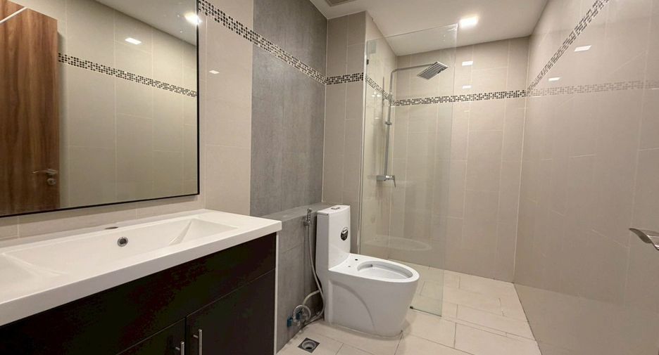 For sale 2 bedrooms condo 