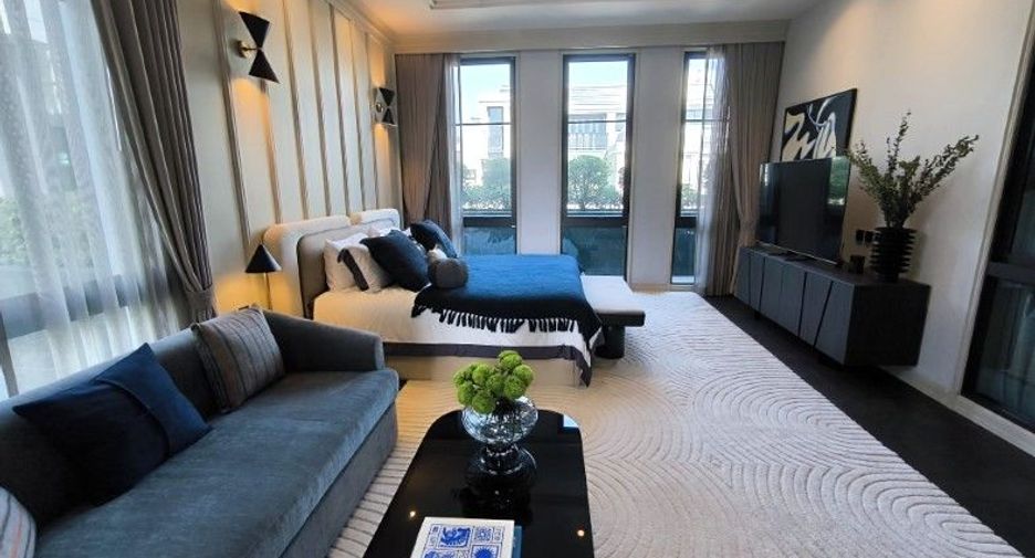 For sale 5 bedrooms house in Suan Luang, Bangkok