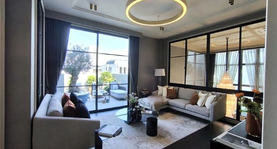 For sale 5 bedrooms house in Suan Luang, Bangkok