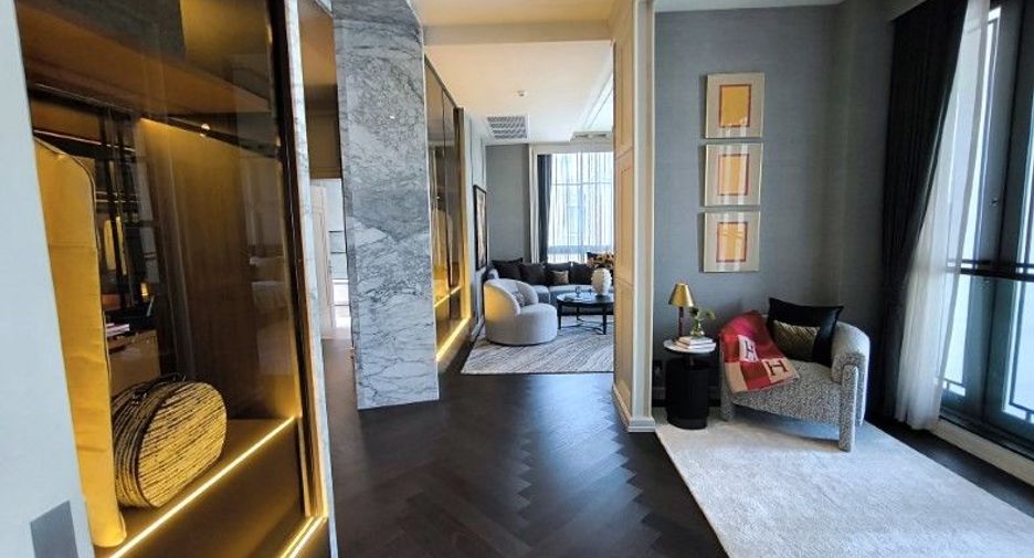 For sale 5 bedrooms house in Suan Luang, Bangkok