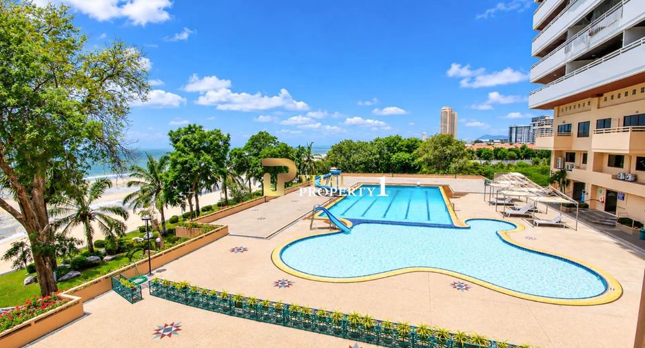For sale 4 bedrooms condo in Cha Am, Phetchaburi
