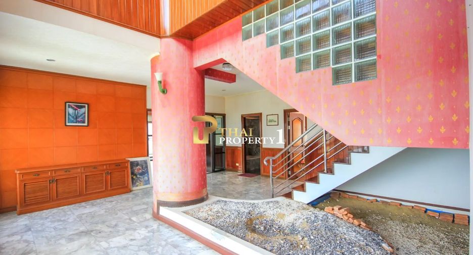 For sale 4 bedrooms condo in Cha Am, Phetchaburi