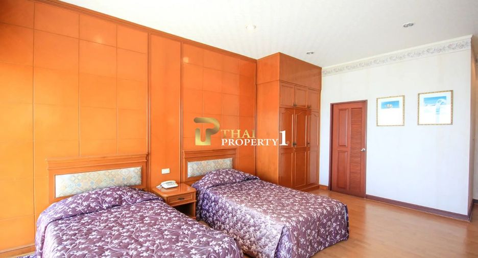 For sale 4 bedrooms condo in Cha Am, Phetchaburi
