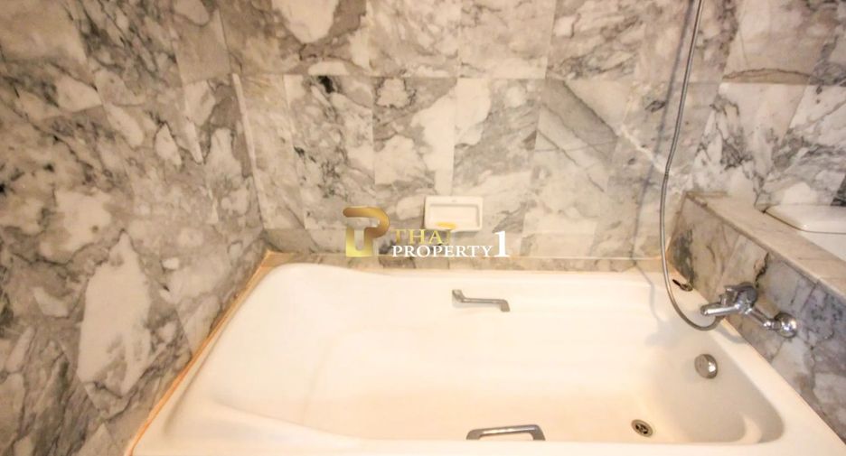 For sale 4 bedrooms condo in Cha Am, Phetchaburi