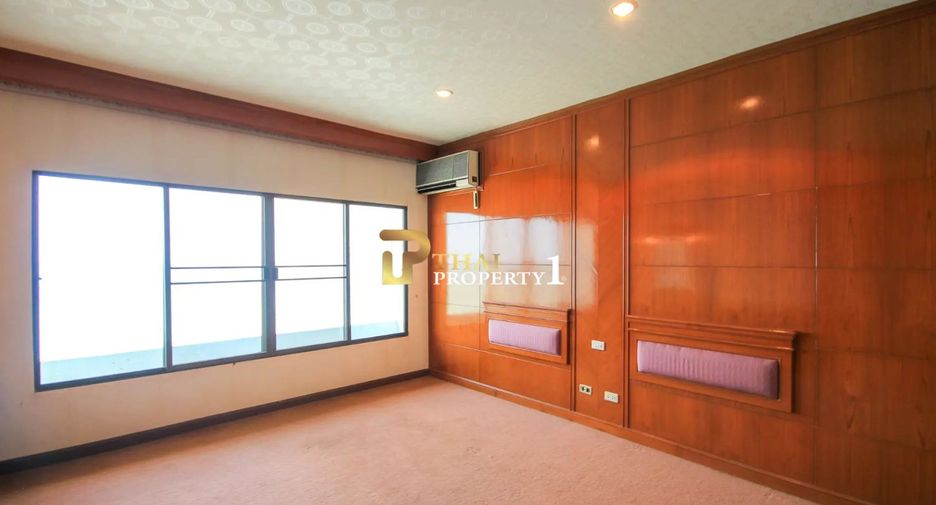 For sale 4 bedrooms condo in Cha Am, Phetchaburi
