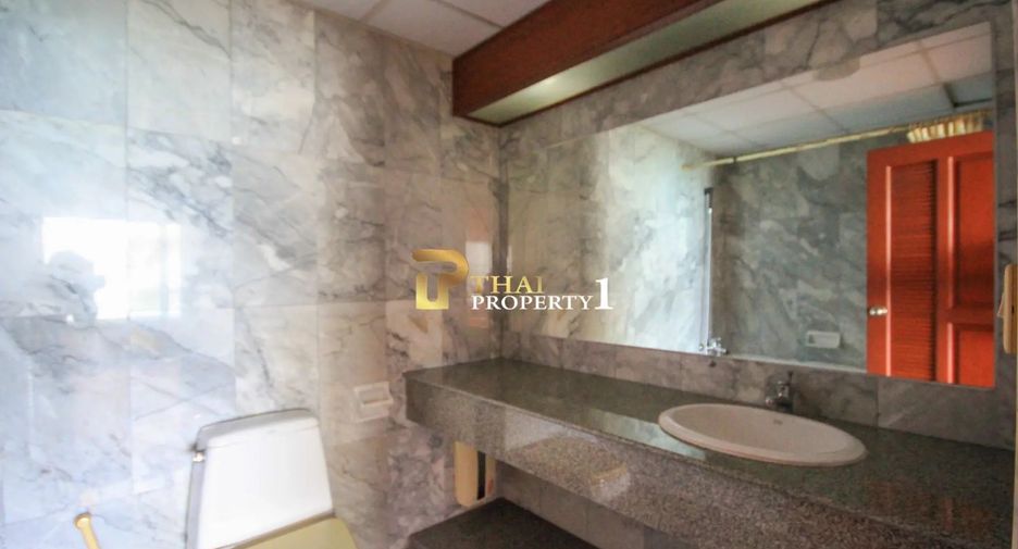For sale 4 bedrooms condo in Cha Am, Phetchaburi