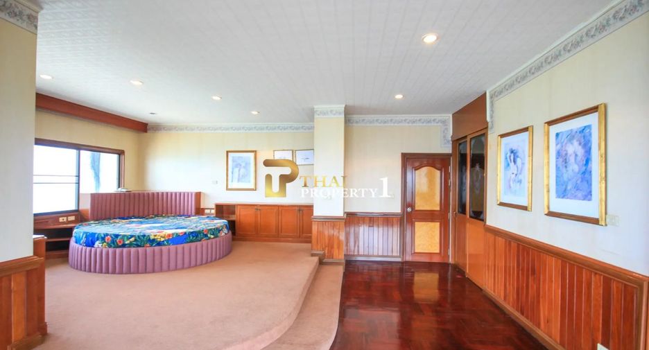 For sale 4 bedrooms condo in Cha Am, Phetchaburi