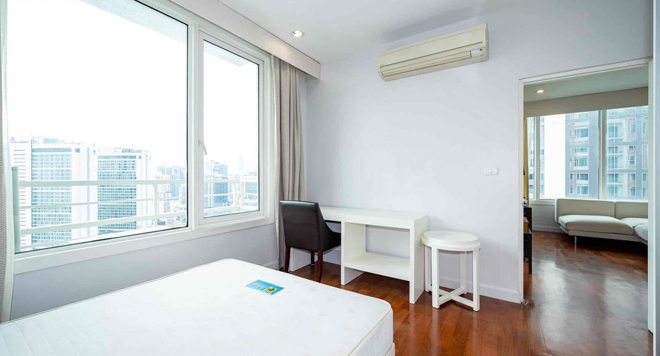 Condo en venta de 3 habitaciones 