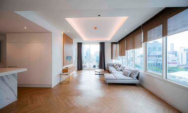 Condo en venta de 3 habitaciones 