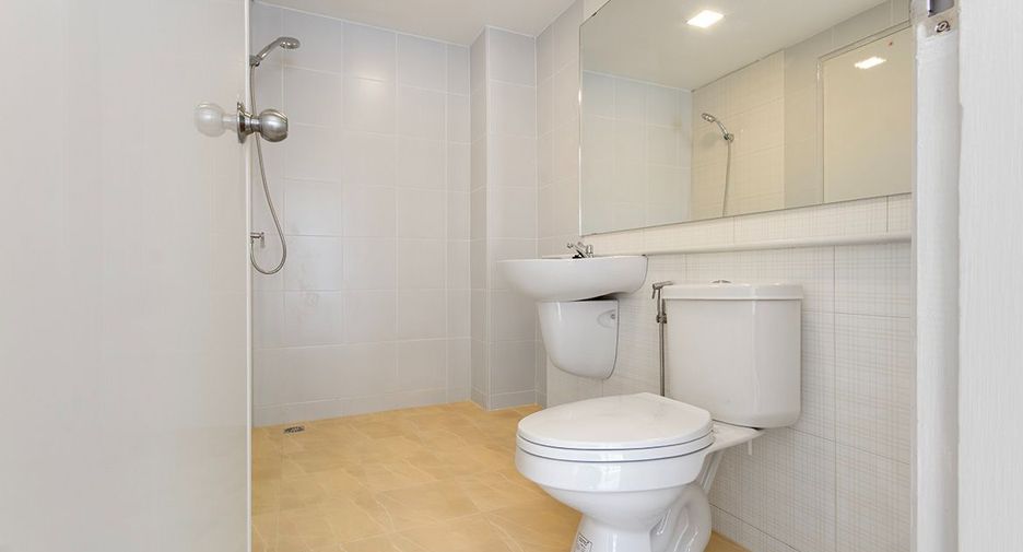 For sale 3 bedrooms townhouse in Mueang Nonthaburi, Nonthaburi