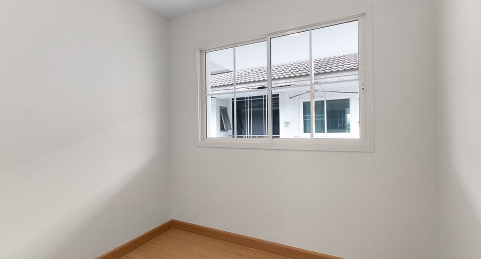 For sale 3 bedrooms townhouse in Mueang Nonthaburi, Nonthaburi