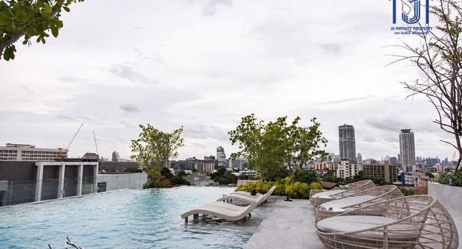 For sale 2 bedrooms condo in Chatuchak, Bangkok
