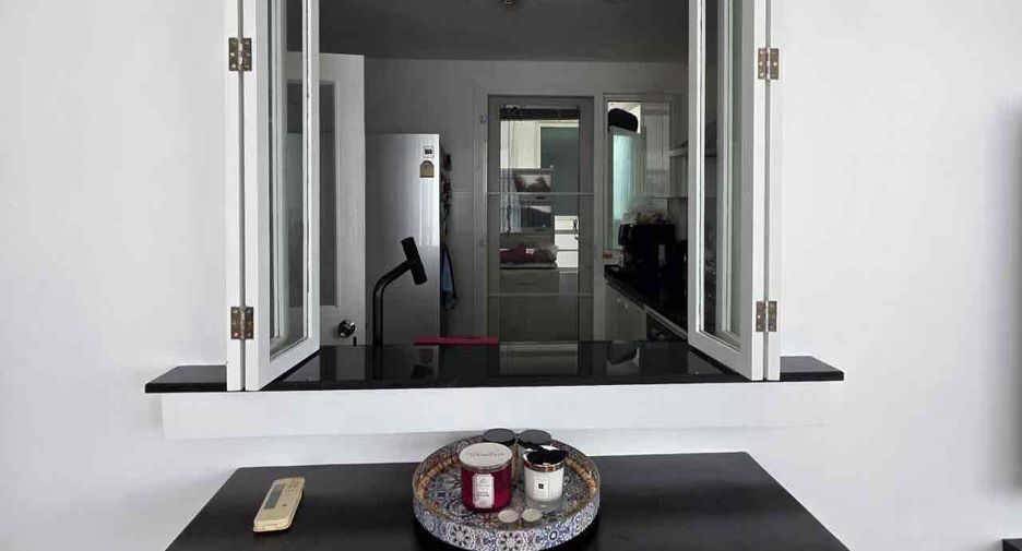 Condo en venta de 3 habitaciones 