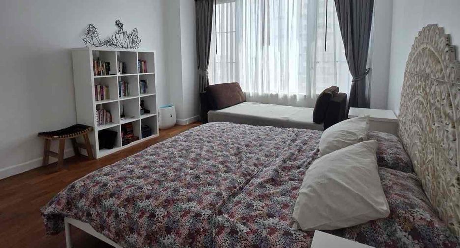 Condo en venta de 3 habitaciones 