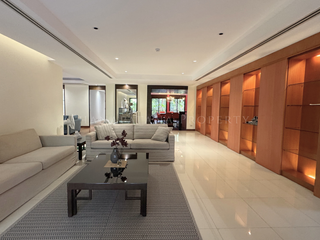 Condo en alquiler de 3 habitaciones en Sathon, Bangkok