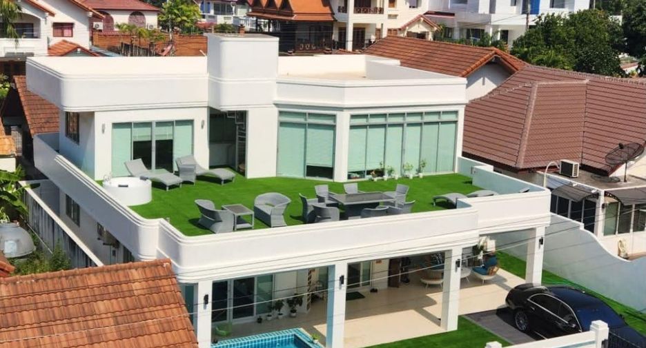 À louer 4 chambres villa à Jomtien, Pattaya