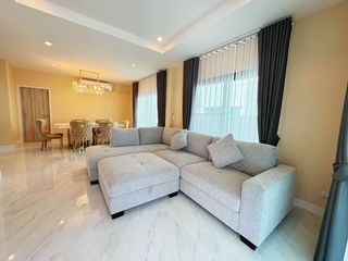 À louer 3 chambres maison à Bang Lamung, Chonburi