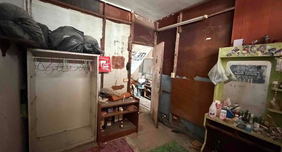 For sale 2 bedrooms retail Space in Khan Na Yao, Bangkok